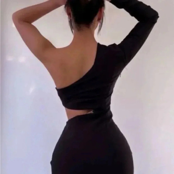 ZARA Black Asymmetric Embellished Cut Out Chain One Shoulder Dress 2712/345 - Picture 3 of 7